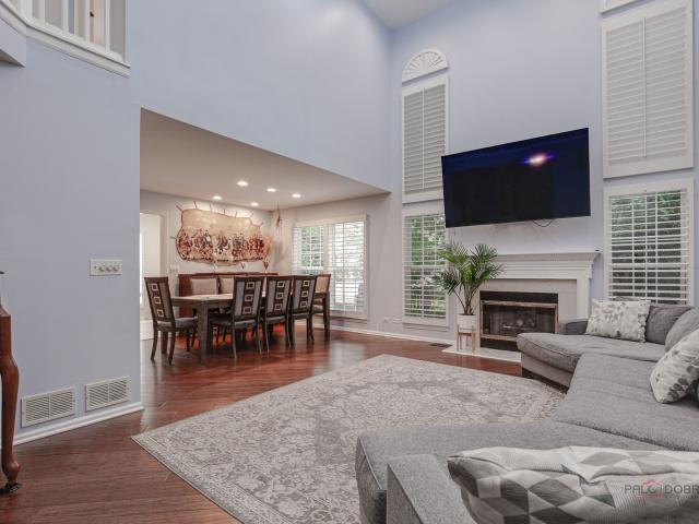 Townhouse for sale in Lincolnshire, Illinois