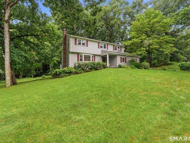 House for sale in Simsbury, Connecticut