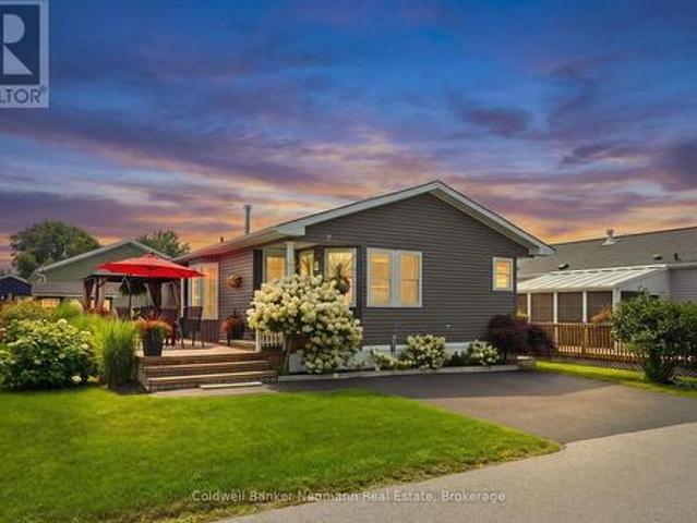 Condo for sale in Wellington, Ontario