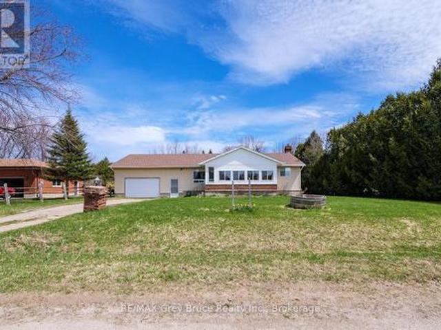 House for sale in Lions Head, Ontario
