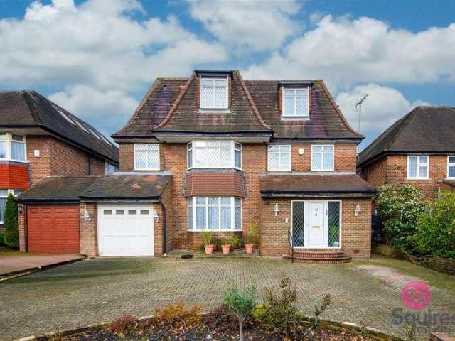 House for sale in Hendon Central, Greater London