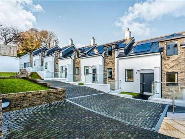 House for sale in Round Hill, Brighton & Hove