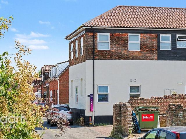 Flat for sale in East Tuddenham, Norfolk