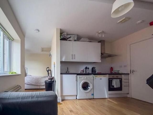Apartment for sale in Plasnewydd, Falcon Lodge
