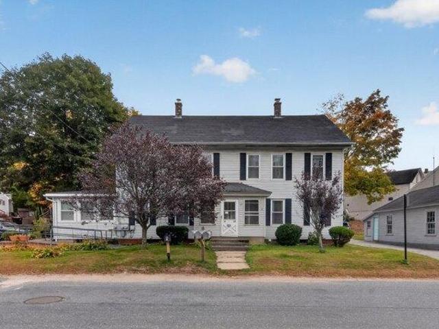 House for sale in Charlton City, Charlton