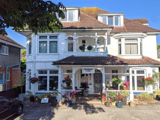 Farm for sale in Pokesdown, Bournemouth