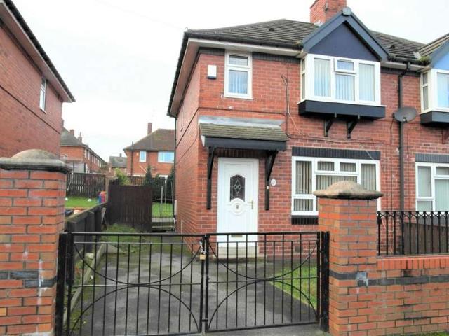 Farm for rent in Woodhouse Hill, Leeds