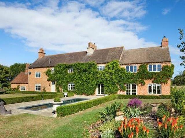 House for sale in Alcester, Stratford-on-Avon