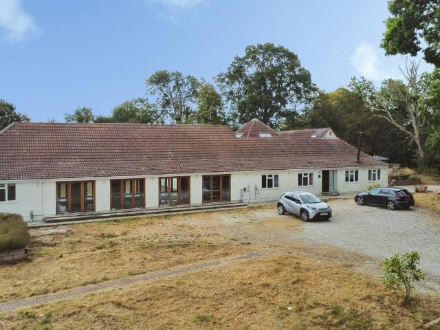 House for sale in Ewhurst, Heathlands