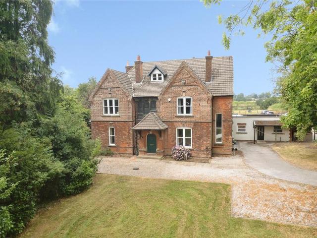 House for sale in Brackenfield, East Midlands