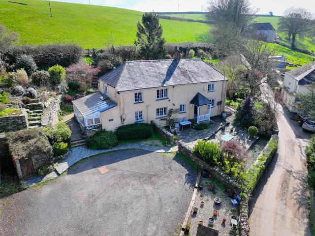 House for sale in Buckland-Tout-Saints, Strode