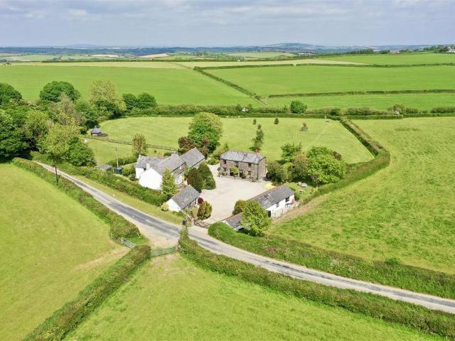 House for sale in Polperro, Lansallos