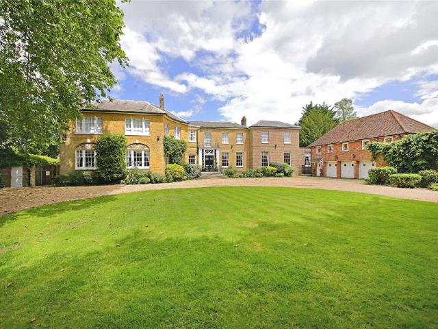 House for sale in High Barnet, Isle Of Man