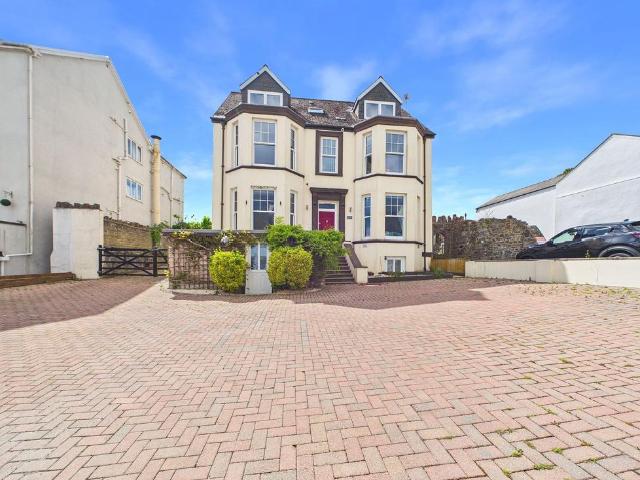House for sale in Saundersfoot, Wales