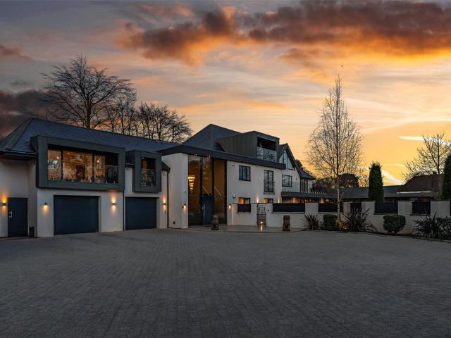 House for sale in Bickley, Greater London