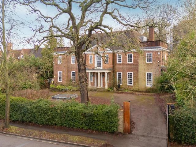 House for sale in Hampstead Garden Suburb, Greater London