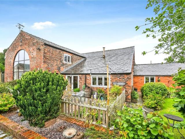 House for sale in Hale