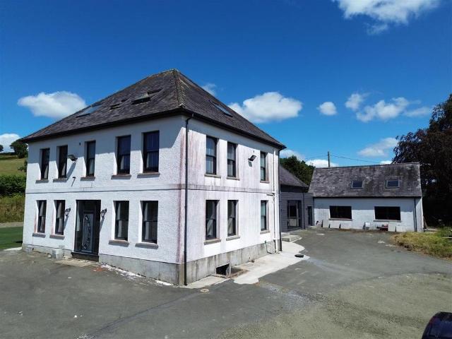 House for sale in Llanfihangel-ar-Arth, Alltwalis