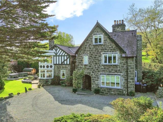 House for sale in Henryd, Rowen