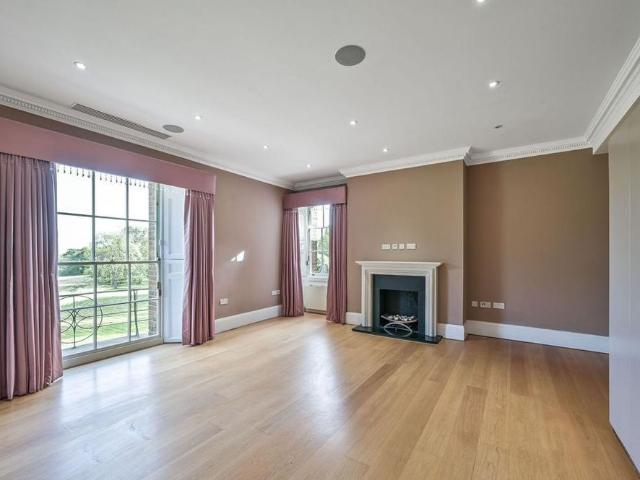 House for rent in London Borough of Barnet, Greater London