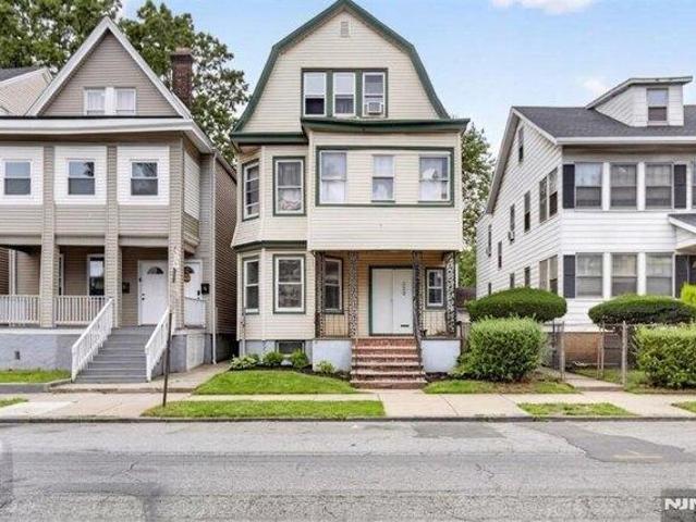 House for sale in Newark, Essex County