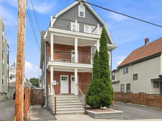 House for sale in West Everett, Everett