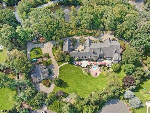 House for sale in Franklin Lakes, New Jersey