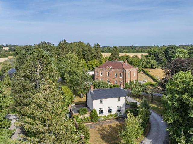 House for sale in Ropley, East Hampshire
