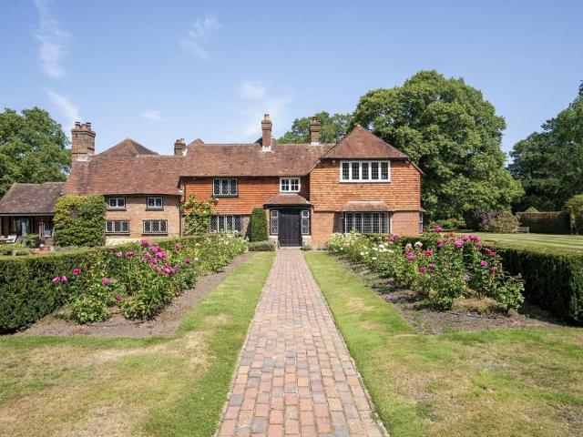House for sale in Scaynes Hill, Perryfields