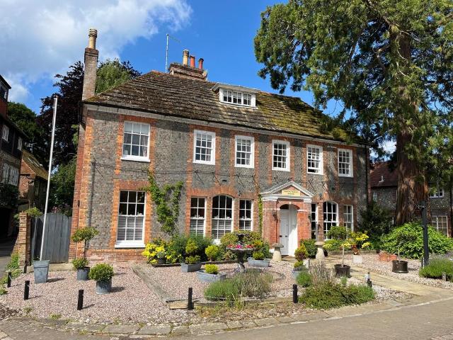 House for sale in Horsham, West Sussex