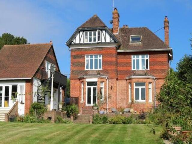 House for sale in Perryfields, West Sussex