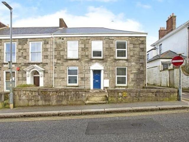 House for sale in Redruth, Cornwall