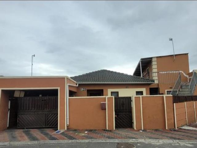 House for sale in Cape Town, Western Cape