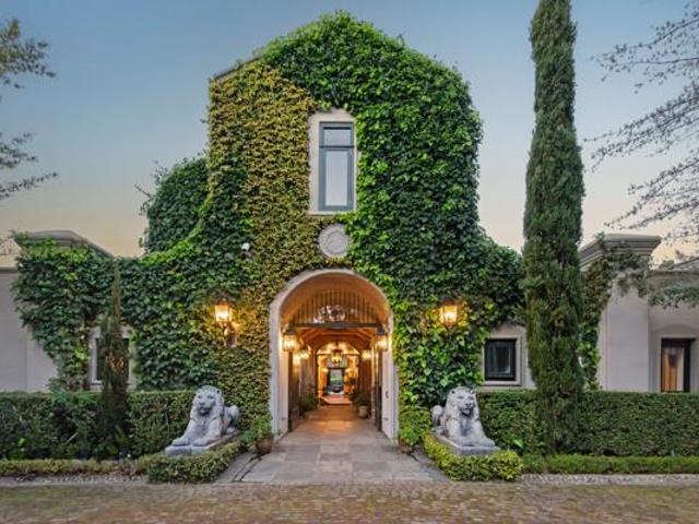 House for sale in Durbanville, Western Cape