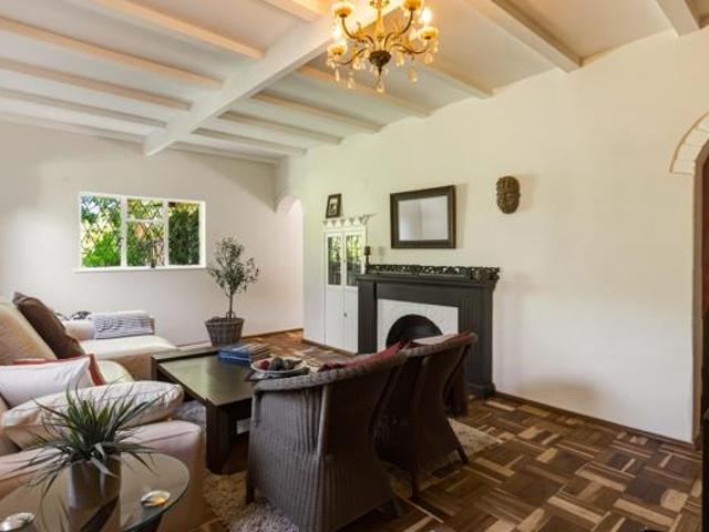 House for sale in Cape Town, Western Cape