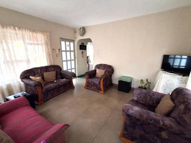 House for sale in oThongathi, eThekwini Metropolitan Municipality