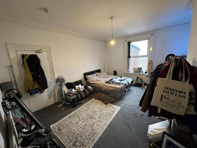 House for rent in Hyde Park, West Yorkshire