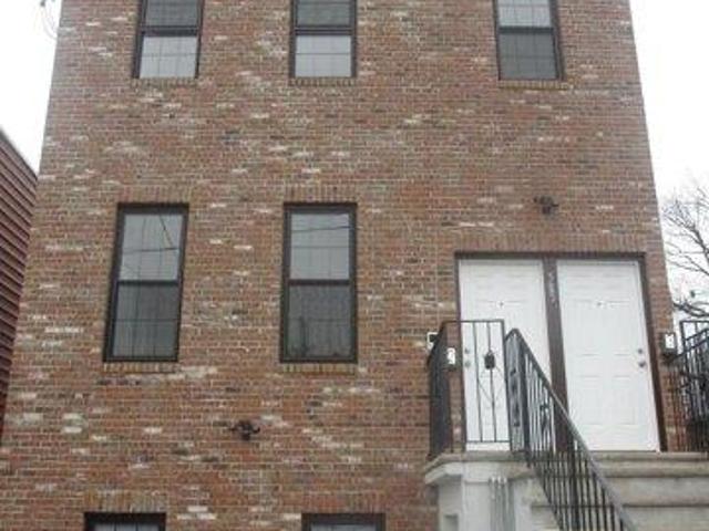 House for sale in Hudson, New Jersey