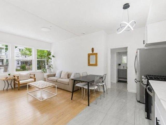 House for sale in Hudson, New Jersey
