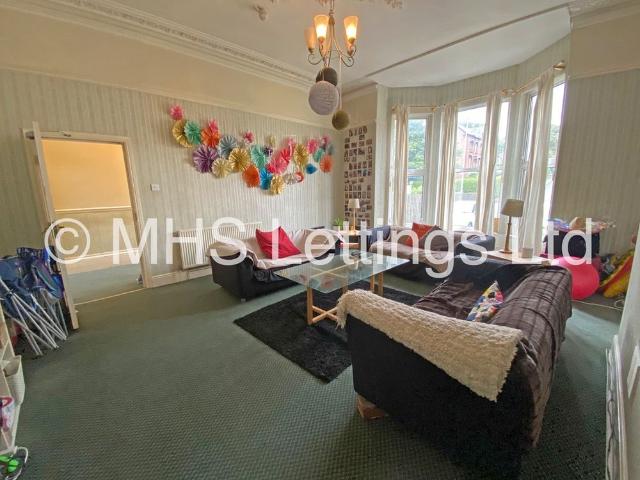 Room for rent in Hyde Park, Leeds