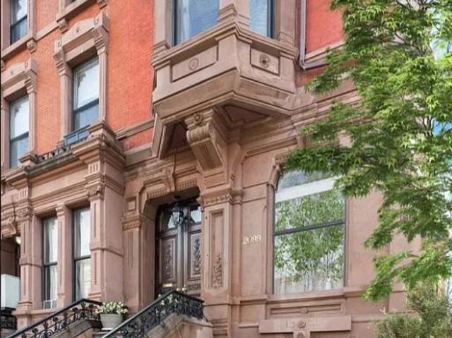 Townhouse for sale in New York