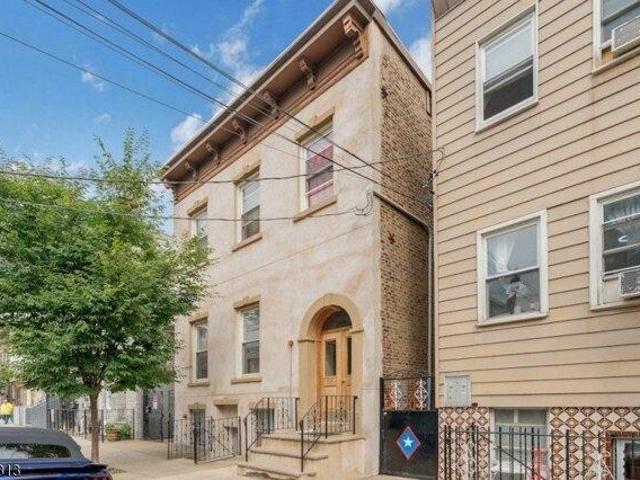 House for sale in Newark, New Jersey