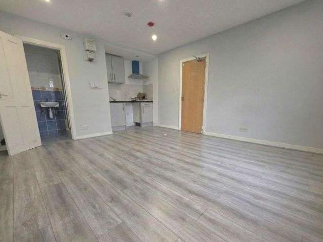 Property for rent in King’s Hill, Wednesbury