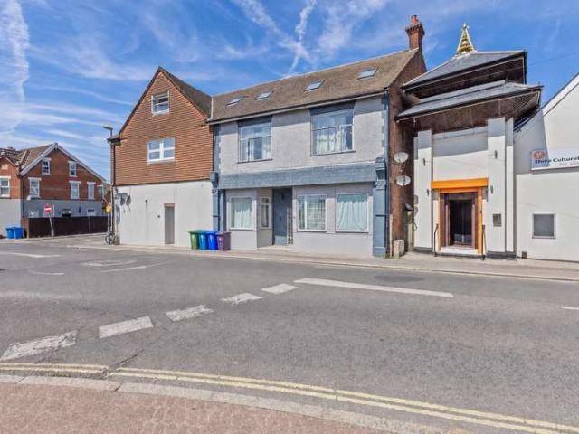 Farm for sale in Cargate, Aldershot