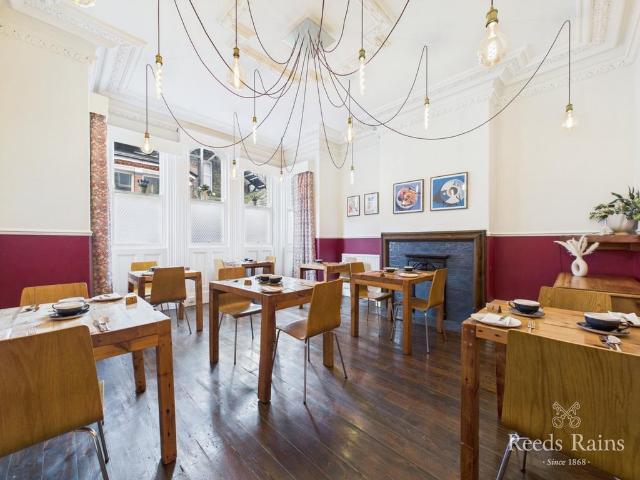 House for sale in South Cliff, Kepwick