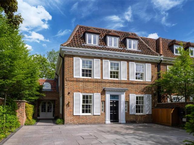 Semi Detached House for sale in St John's Wood