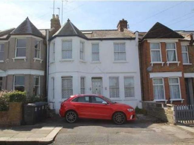 Cottage for sale in Colney Hatch, Greater London
