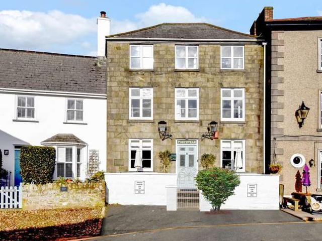 Cottage for sale in Cornwall