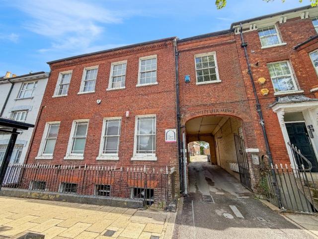 House for sale in Dunstable, Bedfordshire