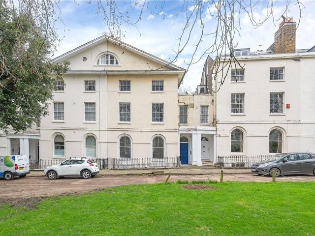 House for sale in Camberwell, Greater London